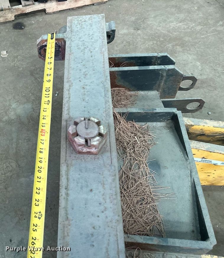 image for item DZ8996 Motor grader plow mount