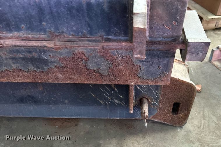 image for item DZ8996 Motor grader plow mount