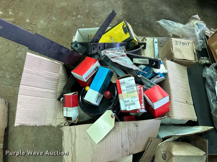 image for item DZ8997 Automotive parts