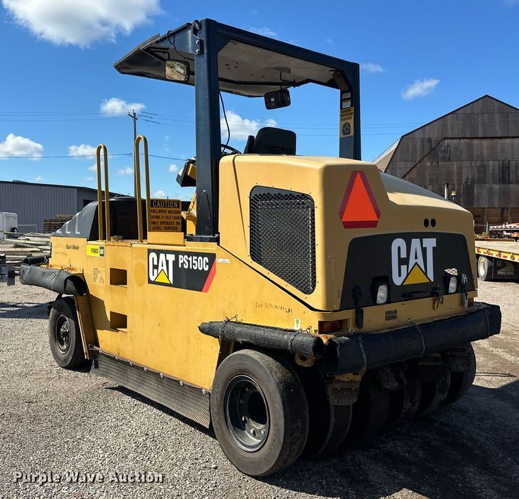 image for item DZ8998 2009 Caterpillar PS-150C pneumatic roller