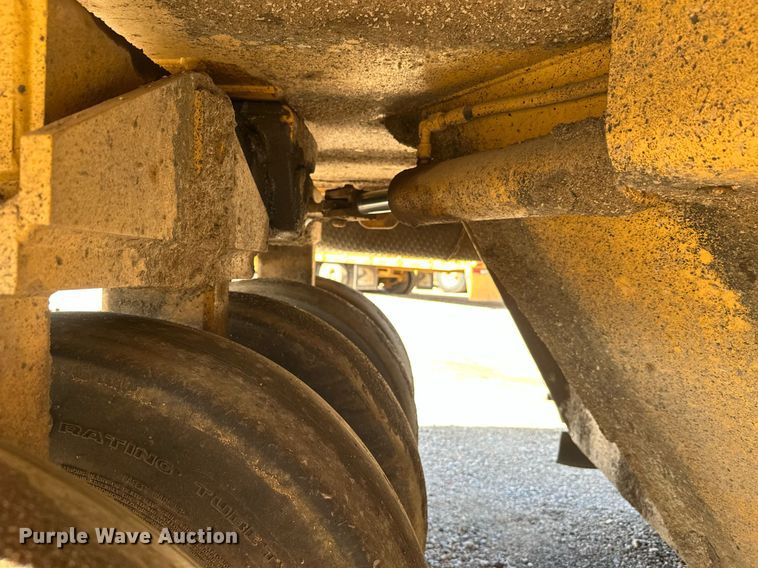 image for item DZ8998 2009 Caterpillar PS-150C pneumatic roller