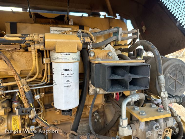 image for item DZ8998 2009 Caterpillar PS-150C pneumatic roller