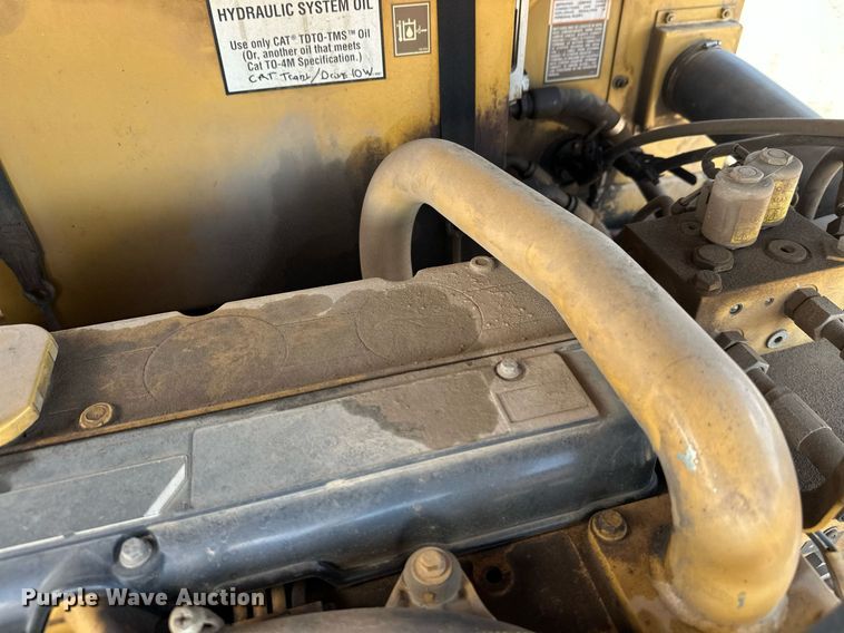 image for item DZ8998 2009 Caterpillar PS-150C pneumatic roller