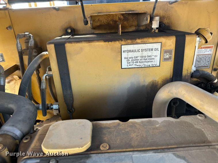 image for item DZ8998 2009 Caterpillar PS-150C pneumatic roller