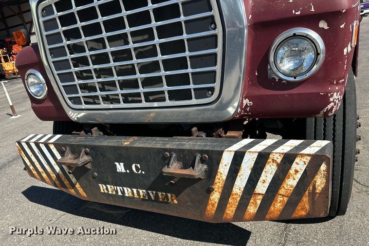 image for item DZ8999 1978 Ford 9000 tow truck