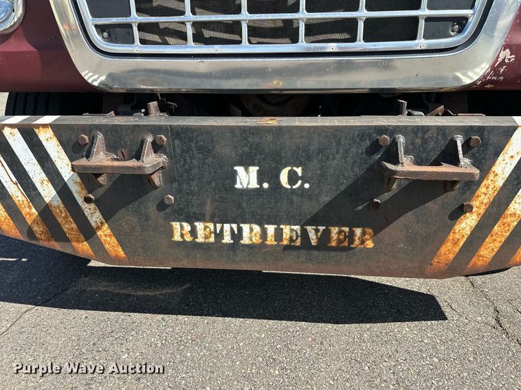 image for item DZ8999 1978 Ford 9000 tow truck