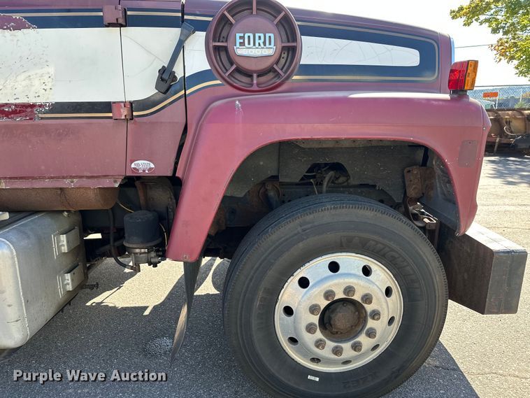 image for item DZ8999 1978 Ford 9000 tow truck