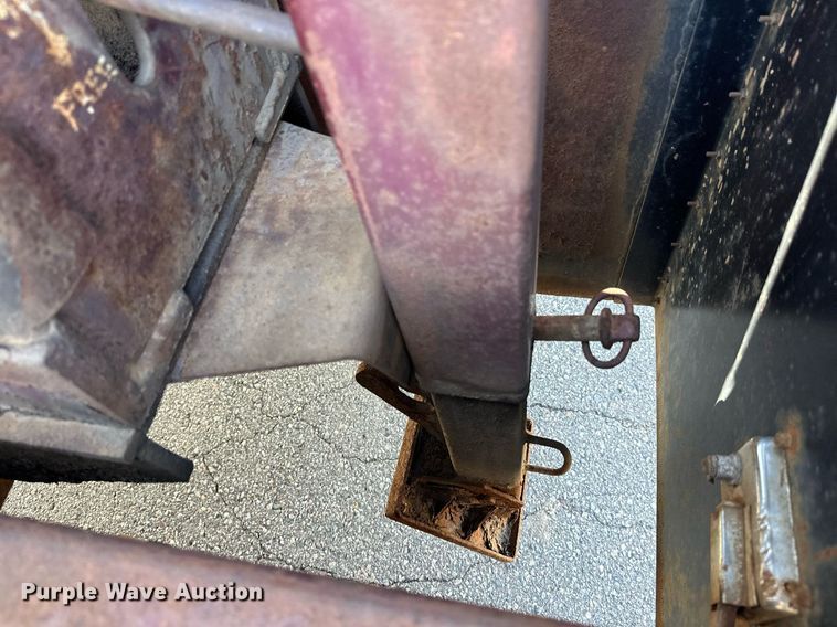 image for item DZ8999 1978 Ford 9000 tow truck