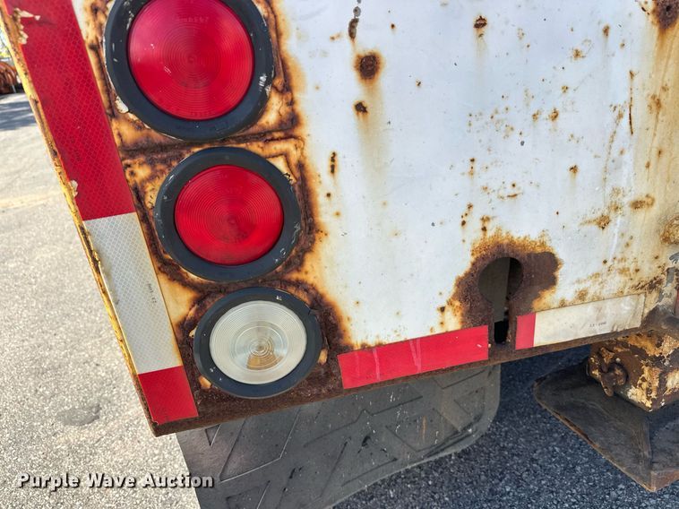 image for item DZ8999 1978 Ford 9000 tow truck