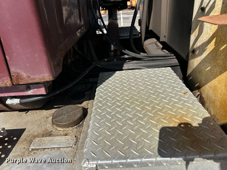 image for item DZ8999 1978 Ford 9000 tow truck