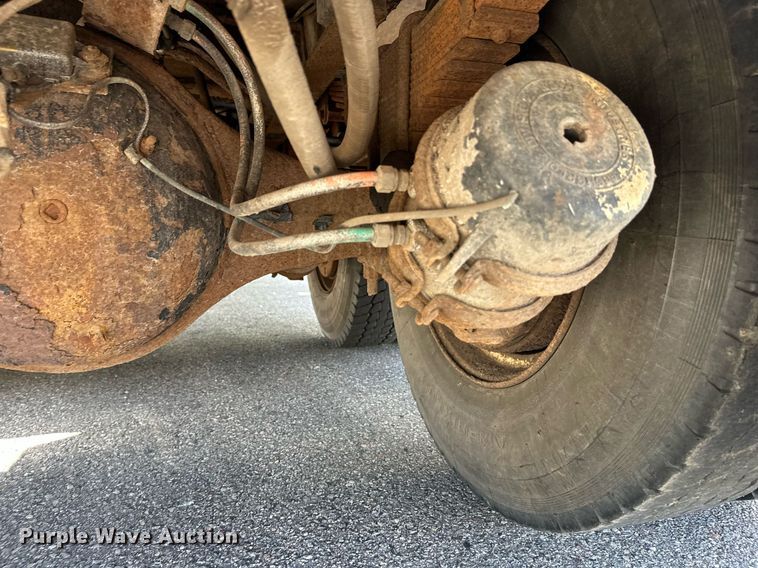 image for item DZ8999 1978 Ford 9000 tow truck