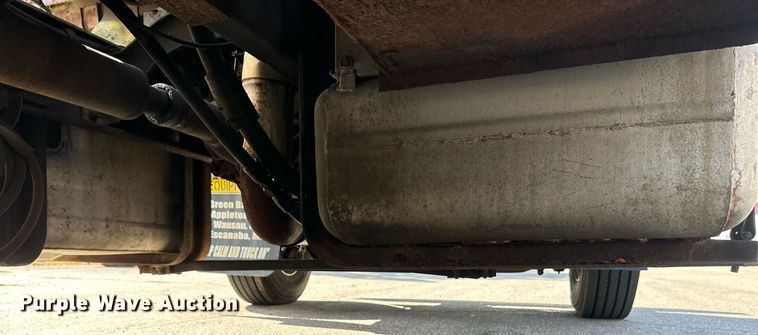 image for item DZ8999 1978 Ford 9000 tow truck