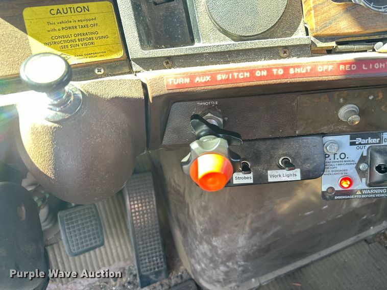 image for item DZ8999 1978 Ford 9000 tow truck