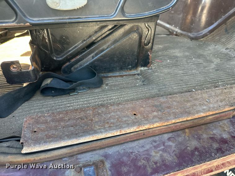 image for item DZ8999 1978 Ford 9000 tow truck