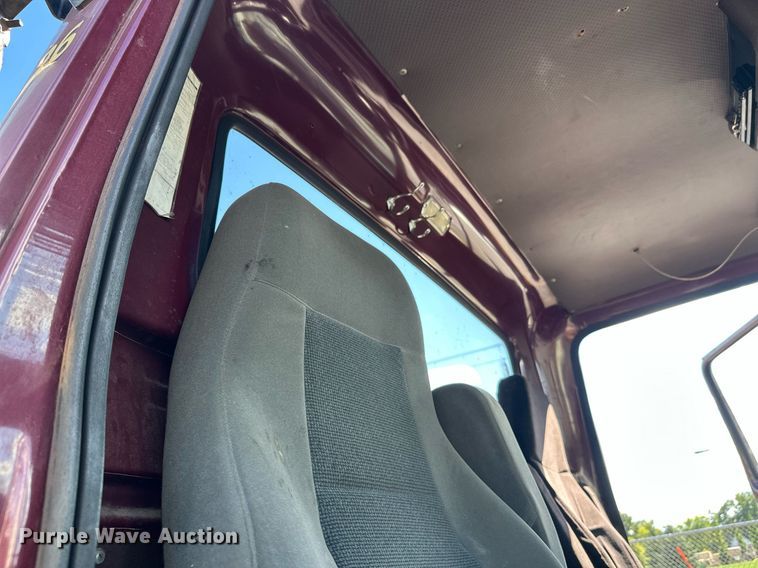 image for item DZ8999 1978 Ford 9000 tow truck