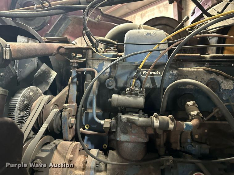 image for item DZ8999 1978 Ford 9000 tow truck