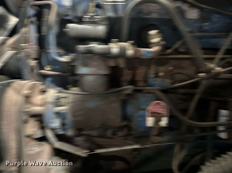 image for item DZ8999 1978 Ford 9000 tow truck