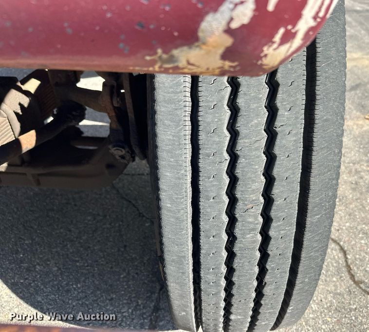 image for item DZ8999 1978 Ford 9000 tow truck