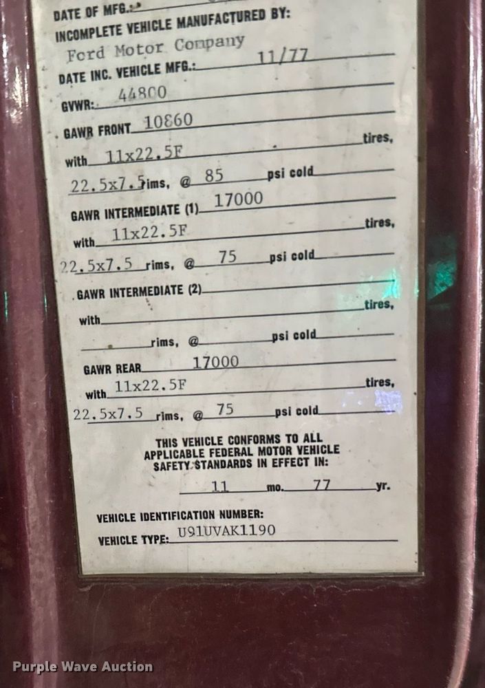 image for item DZ8999 1978 Ford 9000 tow truck