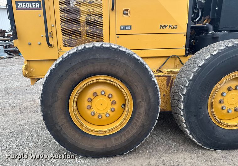 image for item EA1883 2009 Caterpillar 140M motor grader