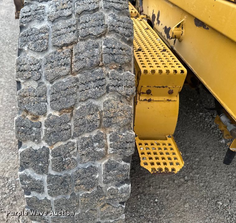 image for item EA1883 2009 Caterpillar 140M motor grader