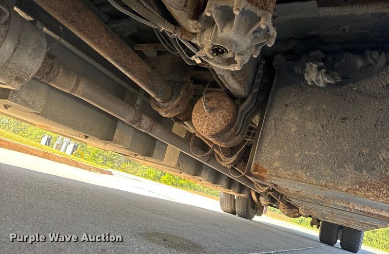 image for item EA1895 2009 Thomas B2 Bus Chassis school bus