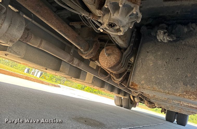 image for item EA1895 2009 Thomas B2 Bus Chassis school bus