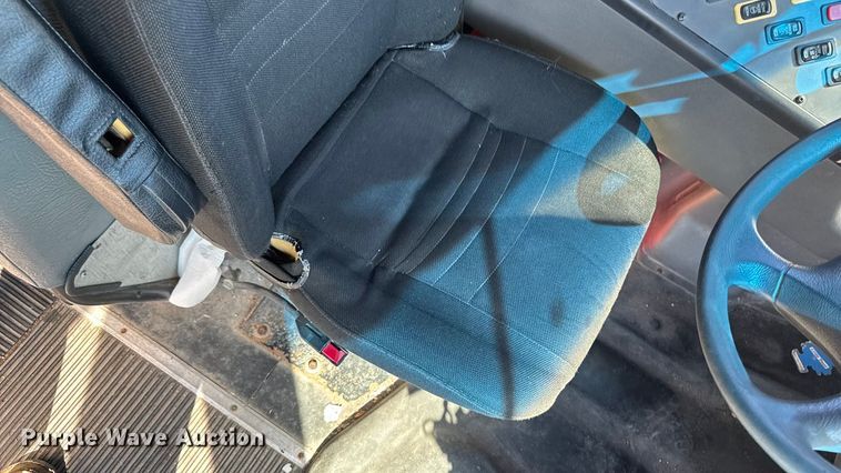 image for item EA1895 2009 Thomas B2 Bus Chassis school bus