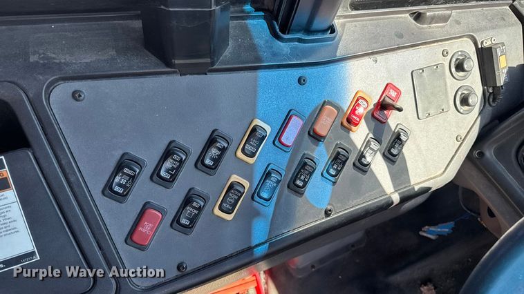 image for item EA1895 2009 Thomas B2 Bus Chassis school bus