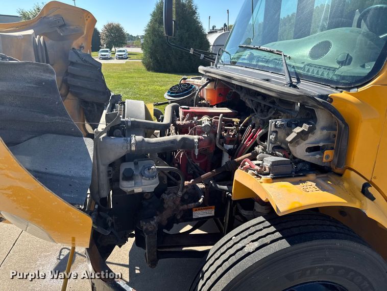 image for item EA1895 2009 Thomas B2 Bus Chassis school bus