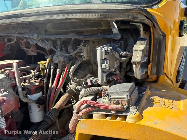 image for item EA1895 2009 Thomas B2 Bus Chassis school bus