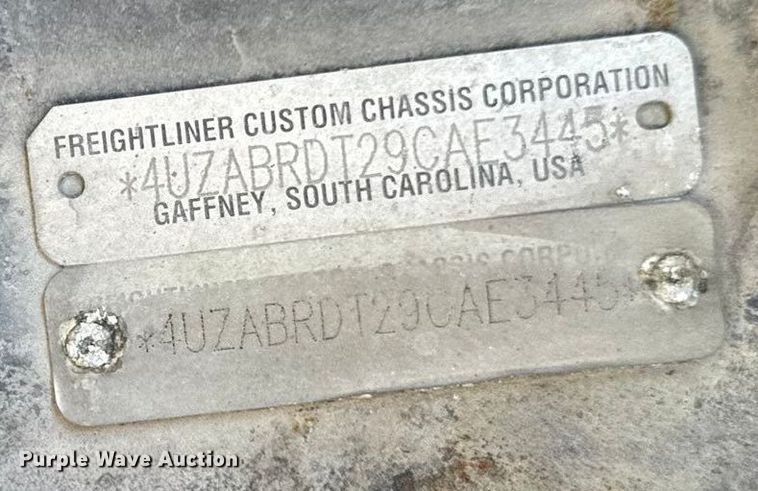 image for item EA1895 2009 Thomas B2 Bus Chassis school bus