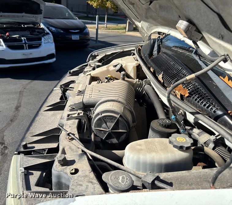 image for item EA1902 2003 Chevrolet Express 3500 van