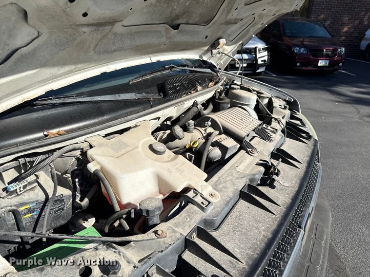 image for item EA1902 2003 Chevrolet Express 3500 van