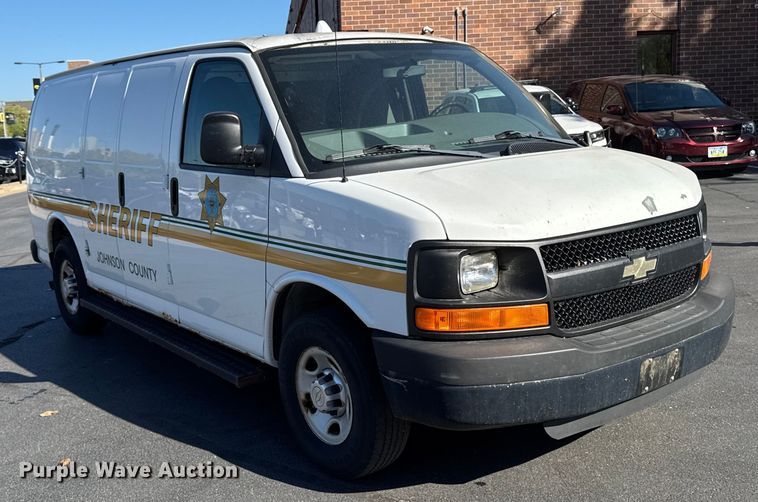 image for item EA1903 2011 Chevrolet Express prisoner transport van