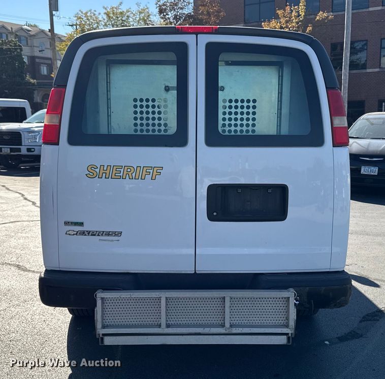 image for item EA1903 2011 Chevrolet Express prisoner transport van