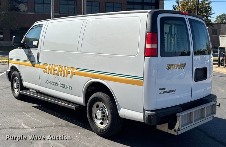 image for item EA1903 2011 Chevrolet Express prisoner transport van