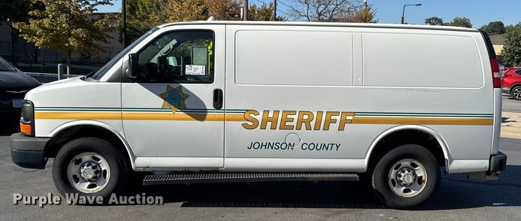 image for item EA1903 2011 Chevrolet Express prisoner transport van