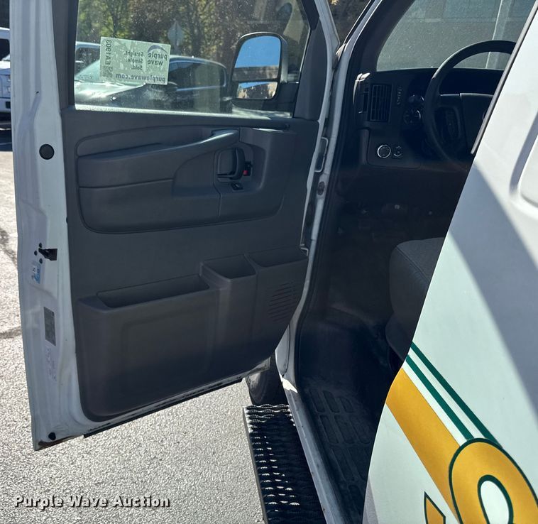 image for item EA1903 2011 Chevrolet Express prisoner transport van