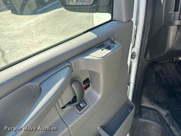 image for item EA1903 2011 Chevrolet Express prisoner transport van