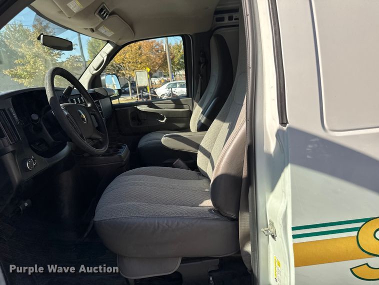 image for item EA1903 2011 Chevrolet Express prisoner transport van