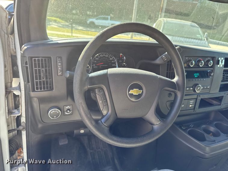 image for item EA1903 2011 Chevrolet Express prisoner transport van