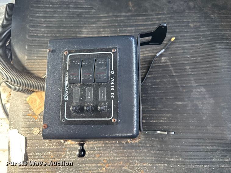 image for item EA1903 2011 Chevrolet Express prisoner transport van