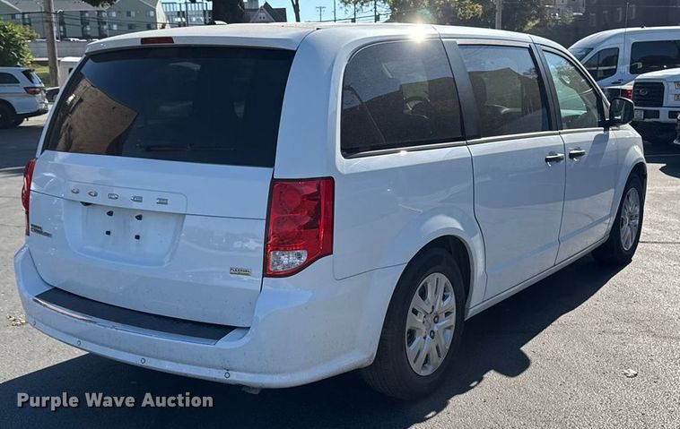 image for item EA1904 2019 Dodge Grand Caravan van