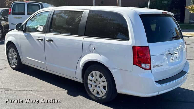 image for item EA1904 2019 Dodge Grand Caravan van