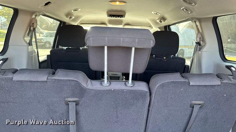 image for item EA1904 2019 Dodge Grand Caravan van