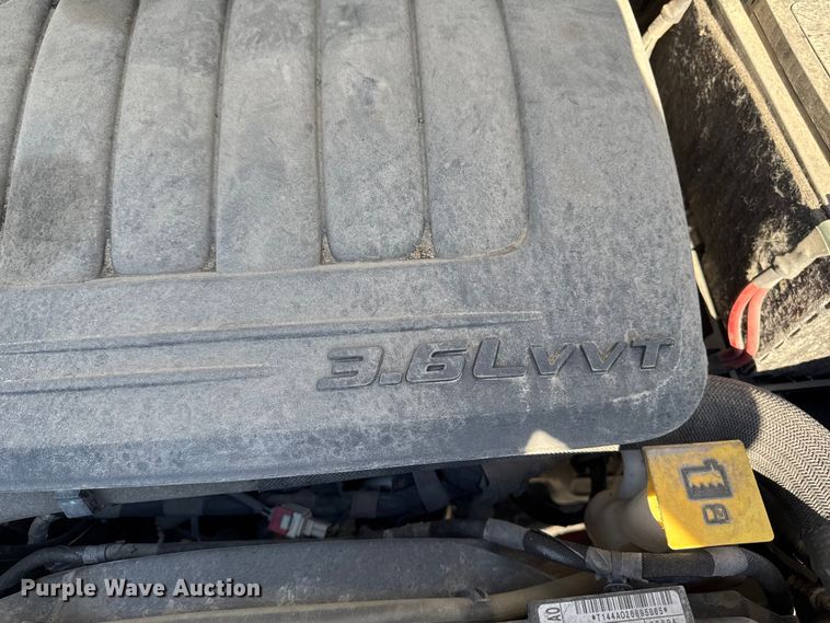 image for item EA1904 2019 Dodge Grand Caravan van