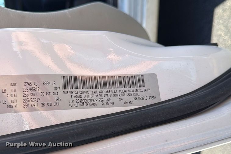 image for item EA1904 2019 Dodge Grand Caravan van