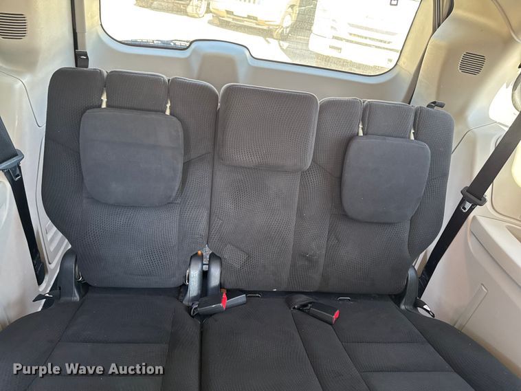 image for item EA1905 2014 Dodge Grand Caravan van