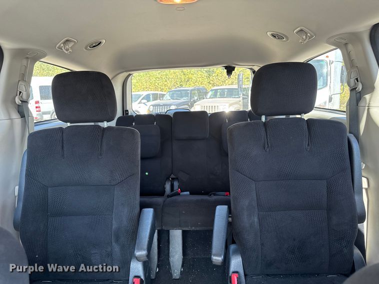 image for item EA1905 2014 Dodge Grand Caravan van